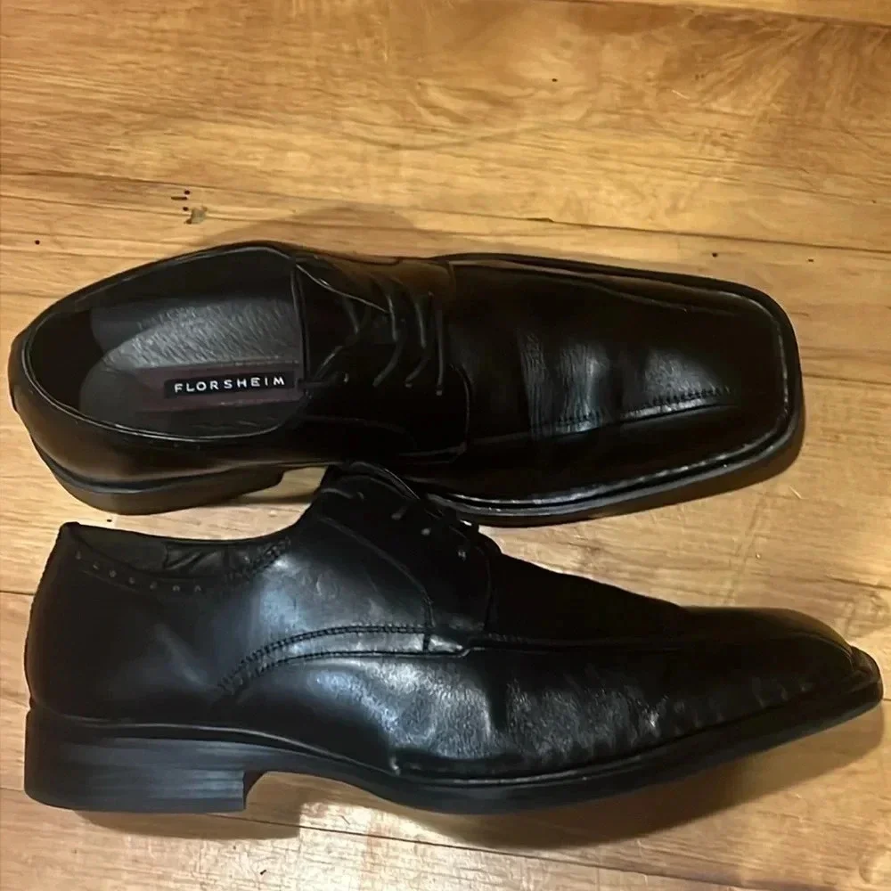 Florsheim 18454-01 Black Leather Men’s Oxford Lace Up Shoe 9D